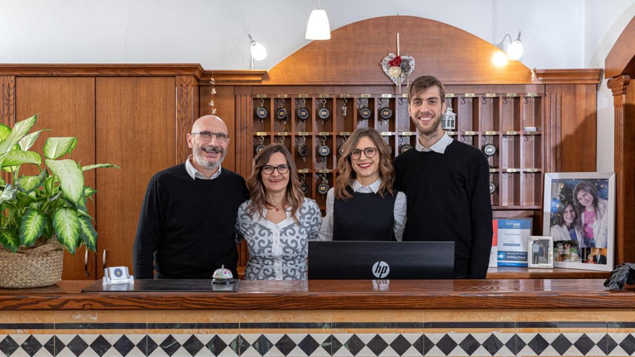 Hotel Postumia Dossobuono Kültér fotó