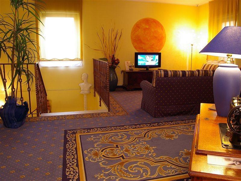 Hotel Postumia Dossobuono Kültér fotó