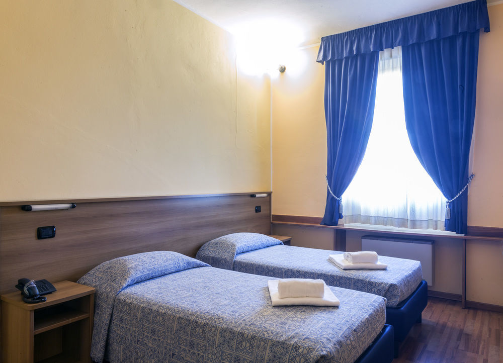 Hotel Postumia Dossobuono Kültér fotó