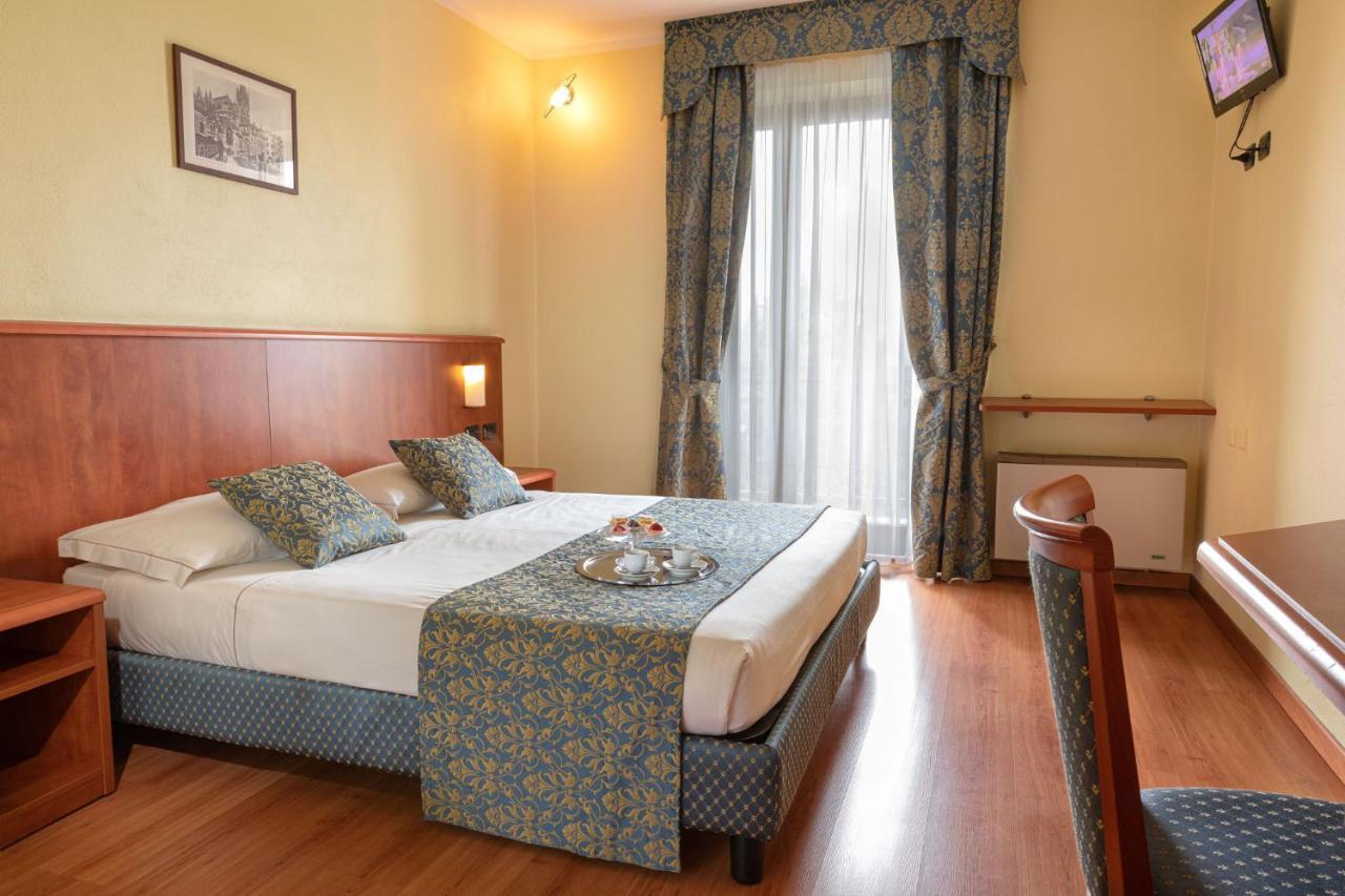 Hotel Postumia Dossobuono Kültér fotó